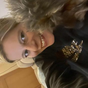 Ines_4606204